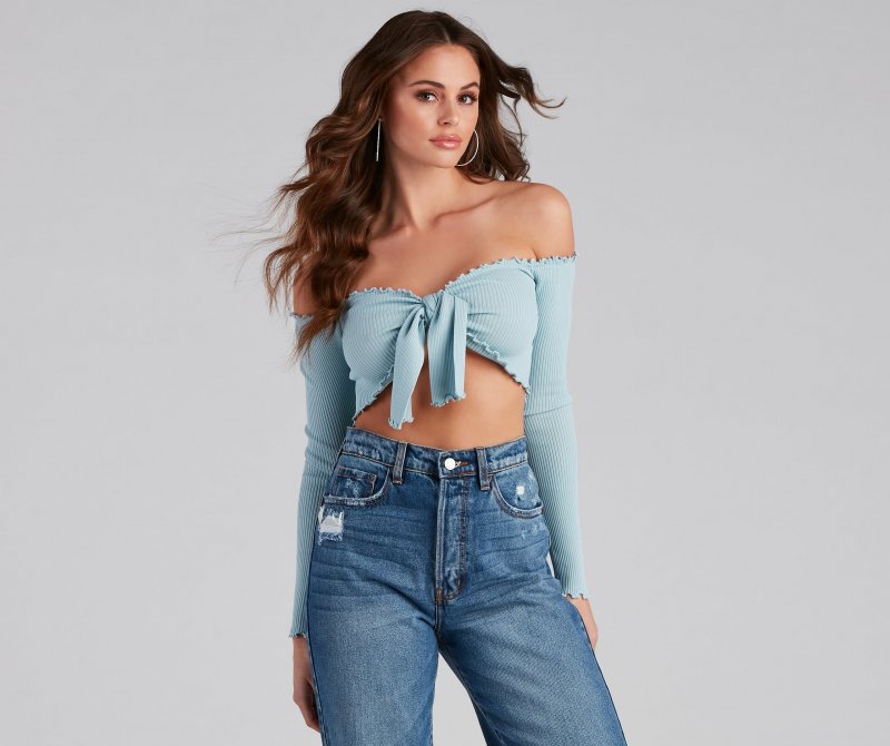 TableClothsUs A Trendy Look Tie-Front Crop Top