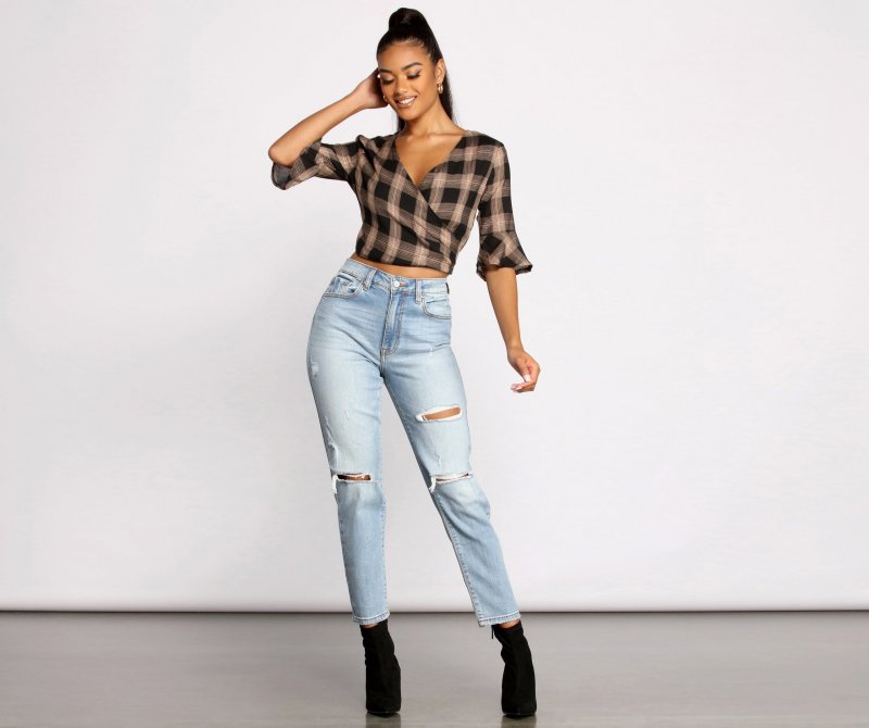 TableClothsUs Pretty In Plaid Crop Top