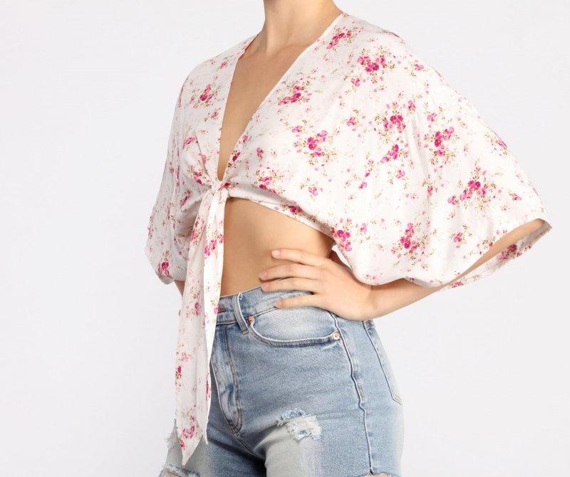 TableClothsUs Floral Dream Kimono Sleeve Top