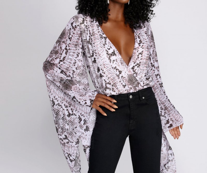 TableClothsUs The Drama Bell Sleeve Bodysuit