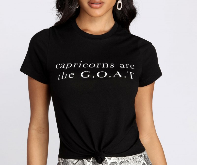 TableClothsUs Capricorns Are The G.O.A.T Tee