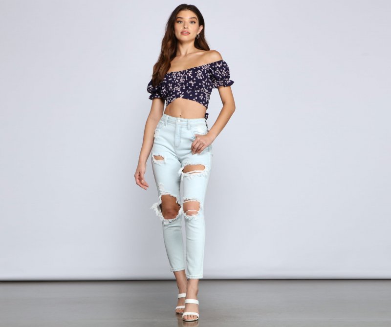 TableClothsUs So Fab Ditsy Floral Crop Top