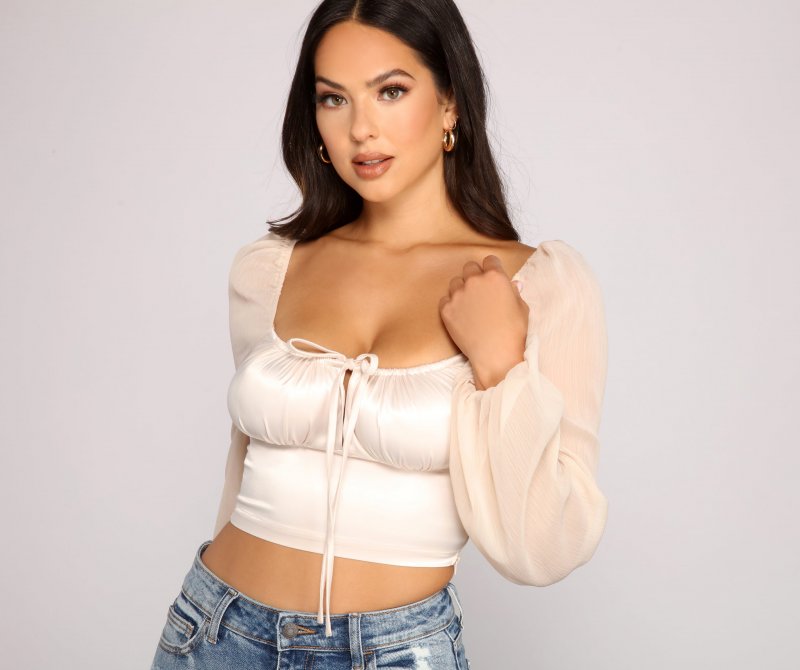 TableClothsUs Stylish Sweetheart Satin Crop Top