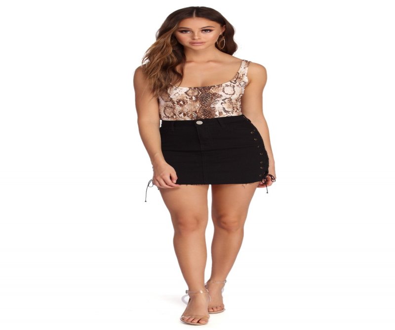 TableClothsUs Snake Print Scoop Neck Bodysuit