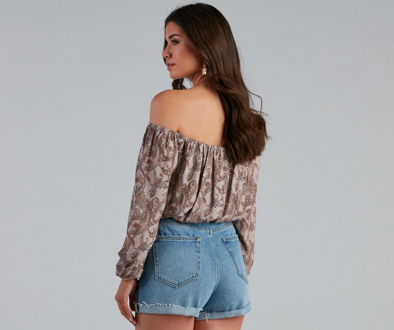 TableClothsUs Effortless Beauty Boho Cropped Blouse