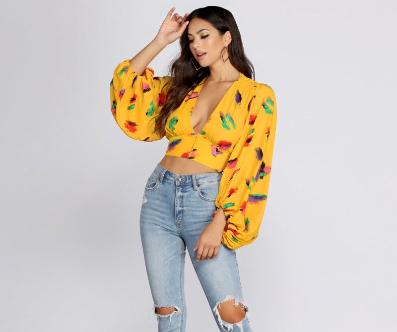 TableClothsUs Artsy Girl Balloon Sleeve Blouse