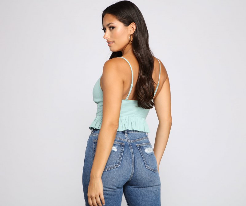 TableClothsUs Flirty Flair Ruffled Crop Top