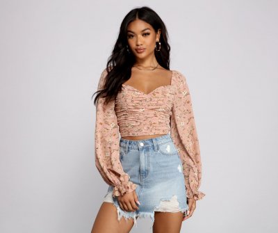 TableClothsUs Falling For Florals Puff Sleeve Crop Top