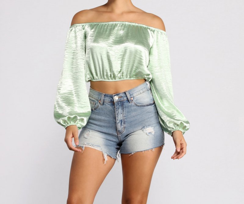 TableClothsUs Stunning Sophistication Satin Crop Top