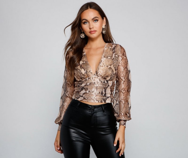 TableClothsUs Alluring And Chic Snake Print Top