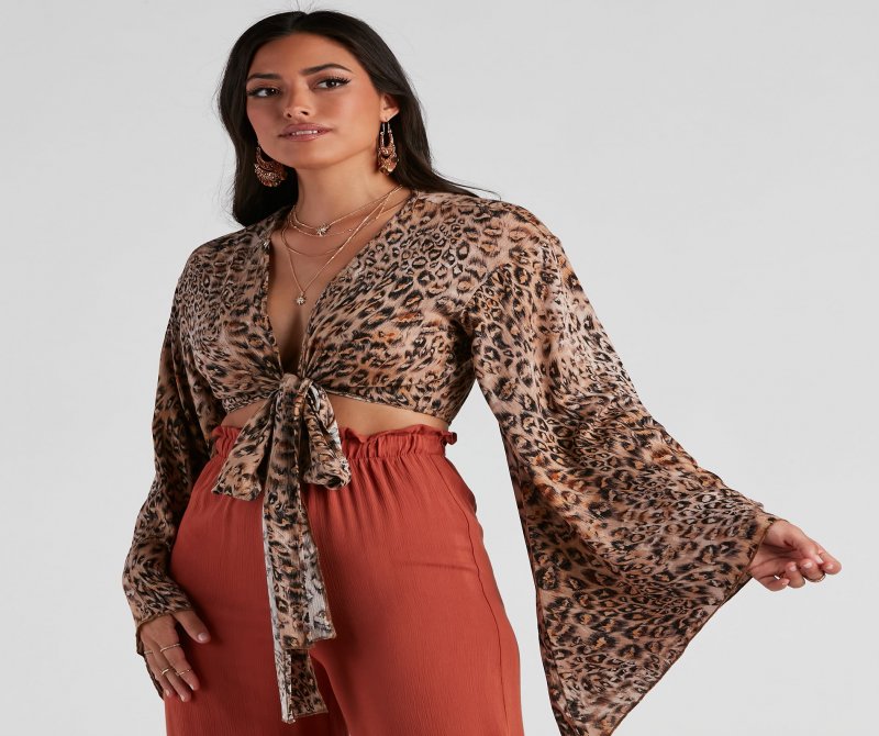 TableClothsUs Wild Shine Leopard Crop Wrap Top