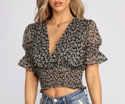 TableClothsUs Darling Ditzy Floral Smocked Top