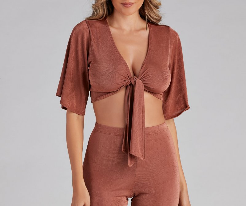 TableClothsUs Flirty Flowy Sleeve Tie-Front Top