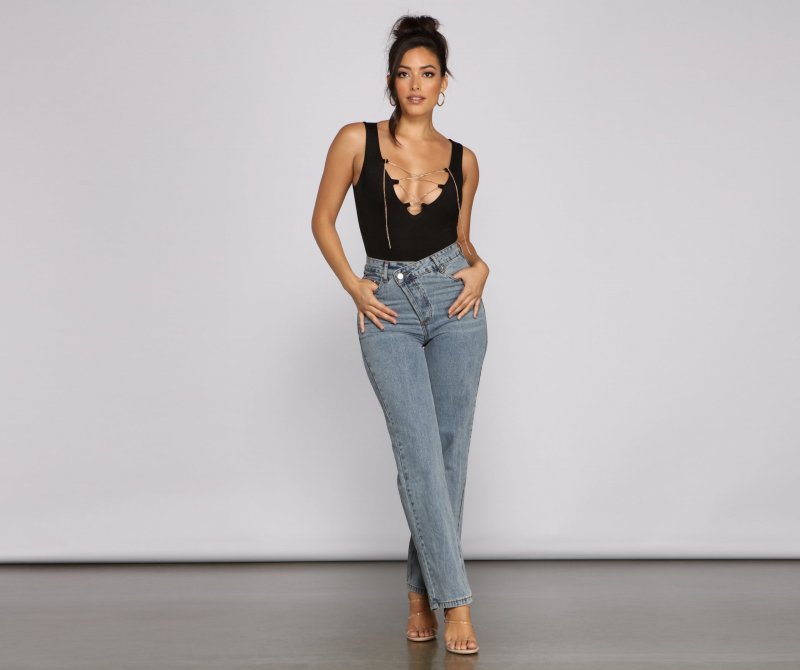 TableClothsUs Sleek And Sultry Lace-Up Bodysuit